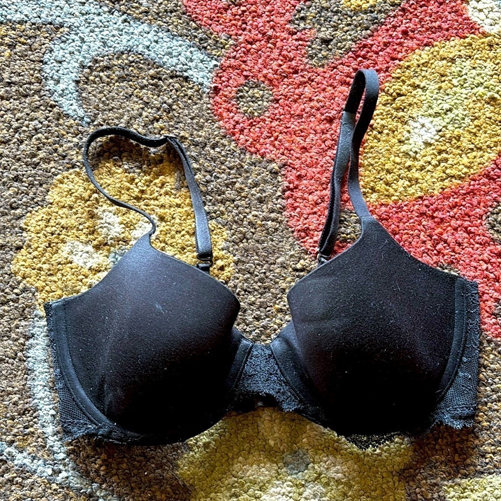 Spanx 32D Underwire Lightly Padded Bra
